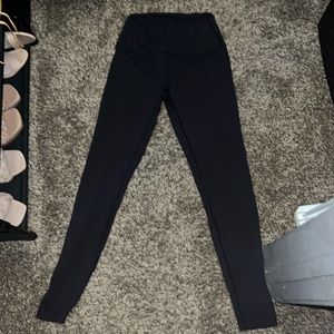 Black lululemon 28” leggings
